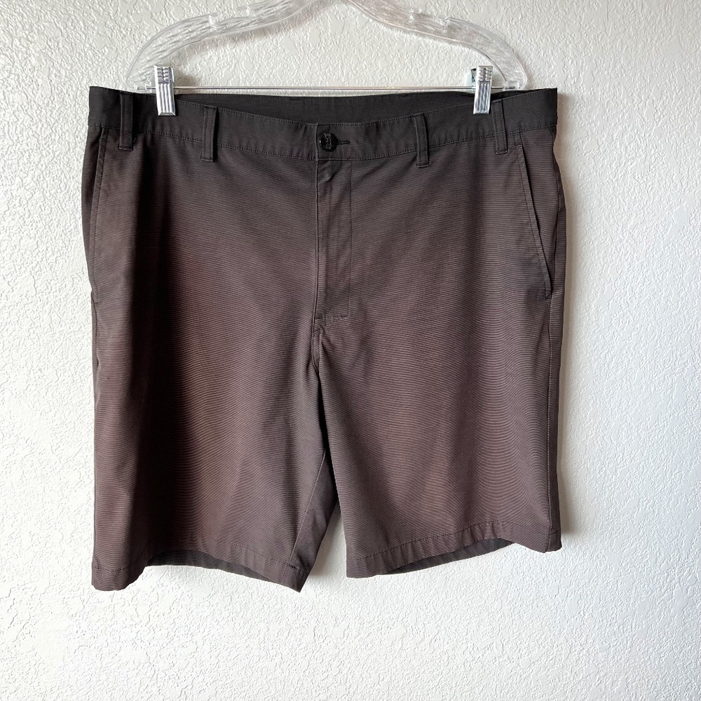 FLAW - Callaway flat front golf short